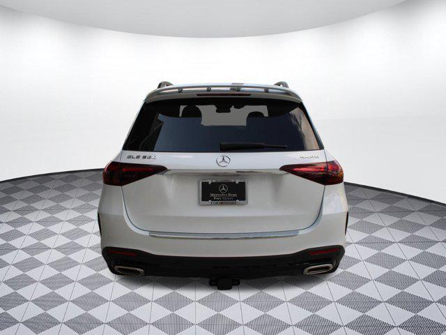 new 2025 Mercedes-Benz GLE 580 car, priced at $108,315