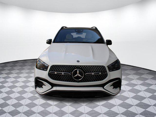 new 2025 Mercedes-Benz GLE 580 car, priced at $108,315