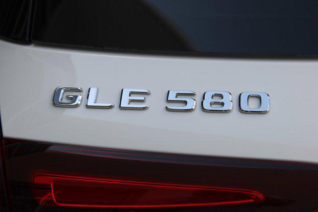 new 2025 Mercedes-Benz GLE 580 car, priced at $108,315
