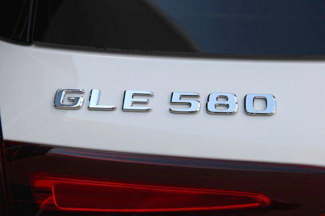 new 2025 Mercedes-Benz GLE 580 car, priced at $108,315