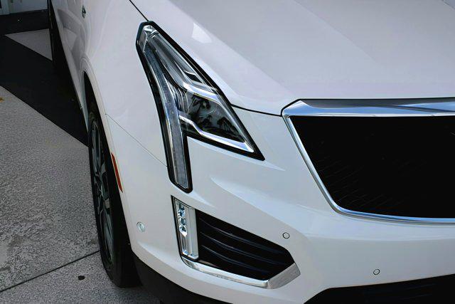 used 2022 Cadillac XT5 car, priced at $34,999