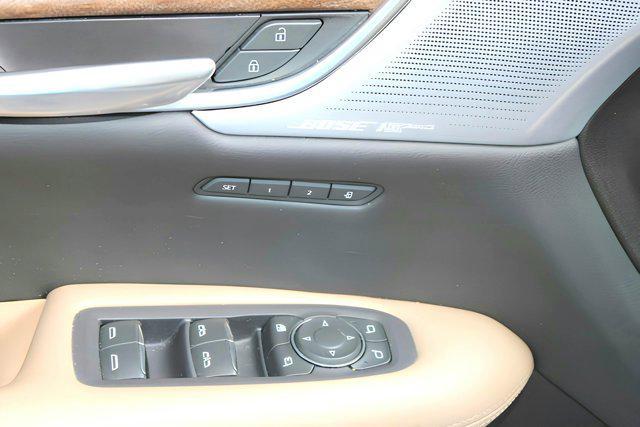 used 2022 Cadillac XT5 car, priced at $34,999
