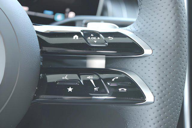 new 2025 Mercedes-Benz GLC 300 car, priced at $61,725