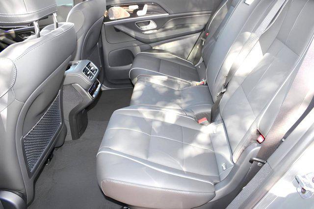 new 2025 Mercedes-Benz GLS 580 car, priced at $139,370