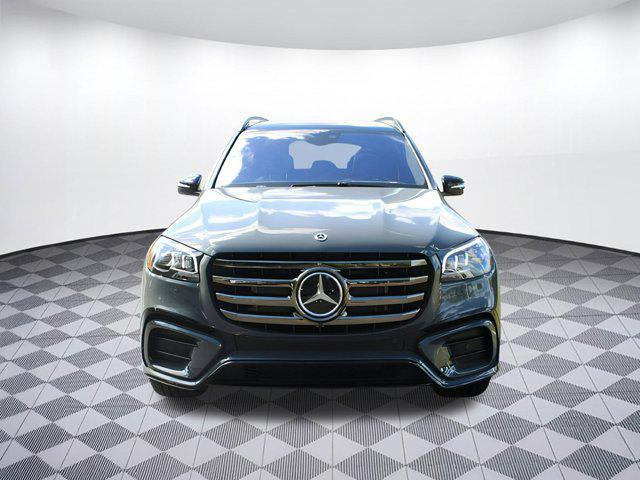 new 2025 Mercedes-Benz GLS 580 car, priced at $139,370