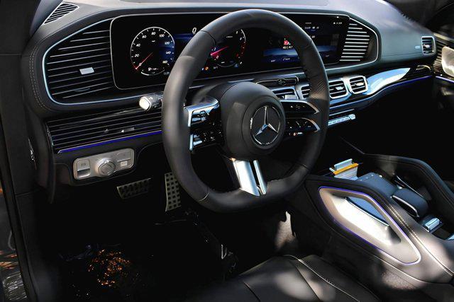 new 2025 Mercedes-Benz GLS 580 car, priced at $139,370