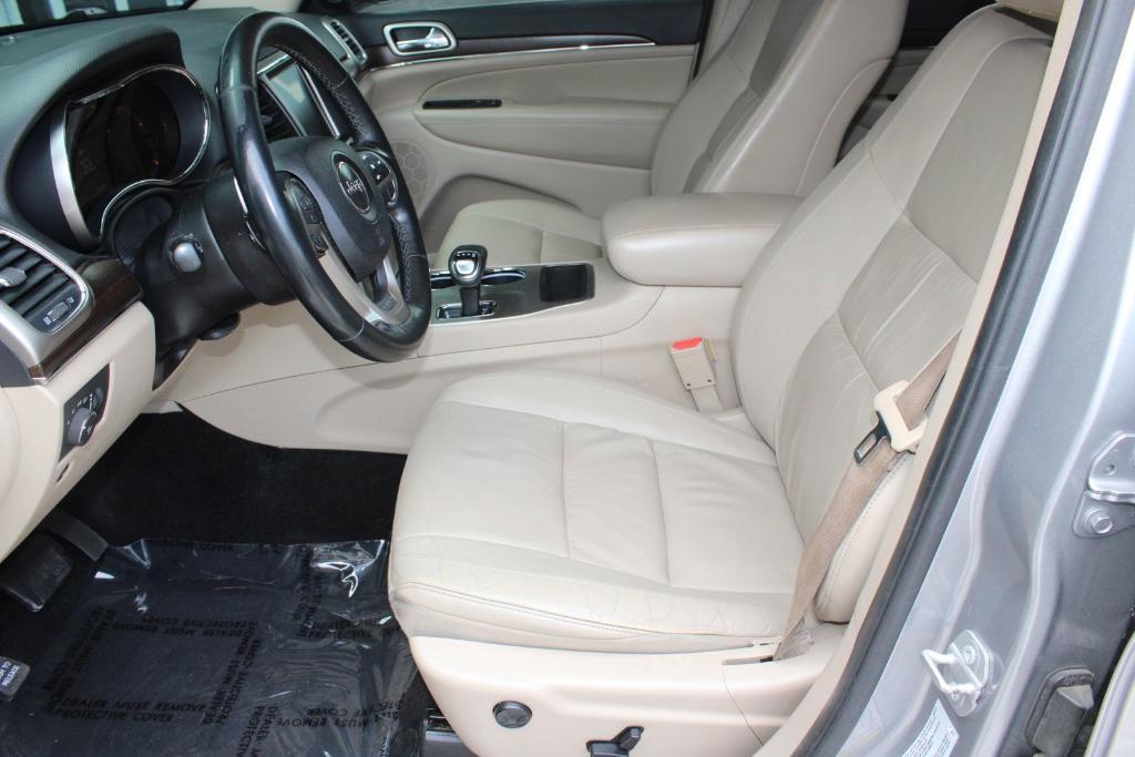 used 2015 Jeep Grand Cherokee car, priced at $11,997