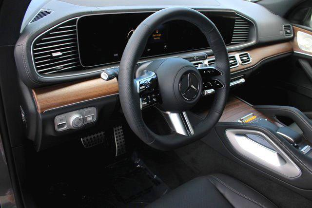 new 2025 Mercedes-Benz GLS 450 car, priced at $96,495