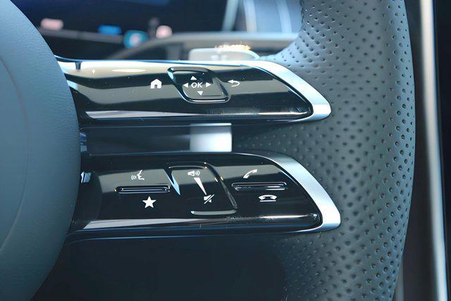 new 2025 Mercedes-Benz GLC 300 car, priced at $71,555