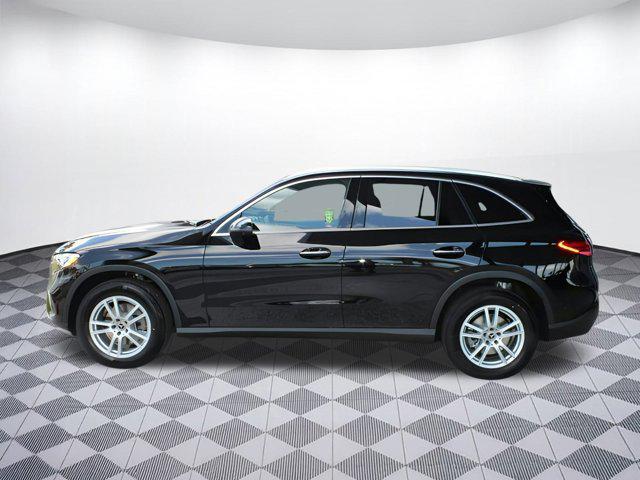 new 2025 Mercedes-Benz GLC 300 car, priced at $56,585