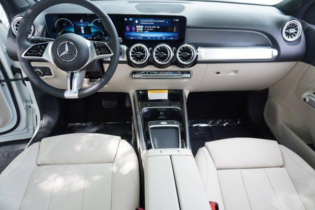 new 2025 Mercedes-Benz GLB 250 car, priced at $47,145