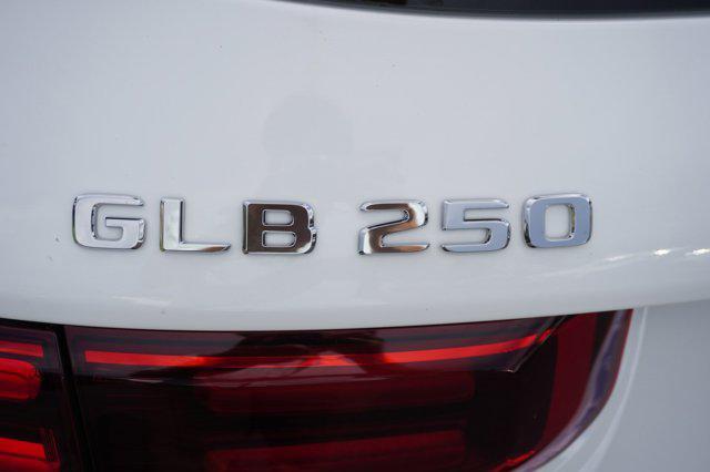 new 2025 Mercedes-Benz GLB 250 car, priced at $47,145