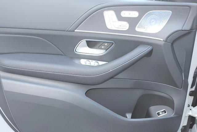 new 2025 Mercedes-Benz GLE 450 car, priced at $91,915