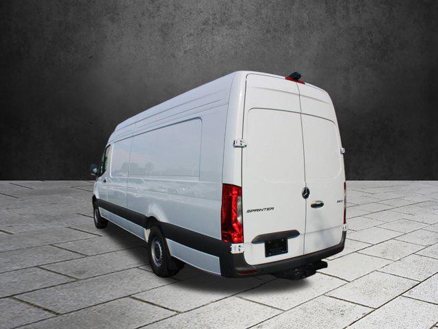 new 2025 Mercedes-Benz Sprinter 2500 car, priced at $72,018