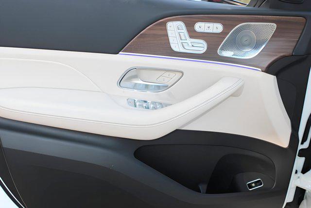 used 2025 Mercedes-Benz GLE 350 car, priced at $70,295