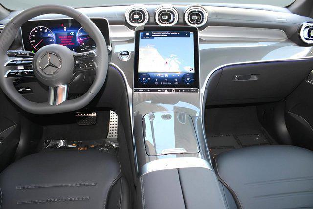 new 2025 Mercedes-Benz GLC 300 car, priced at $60,075
