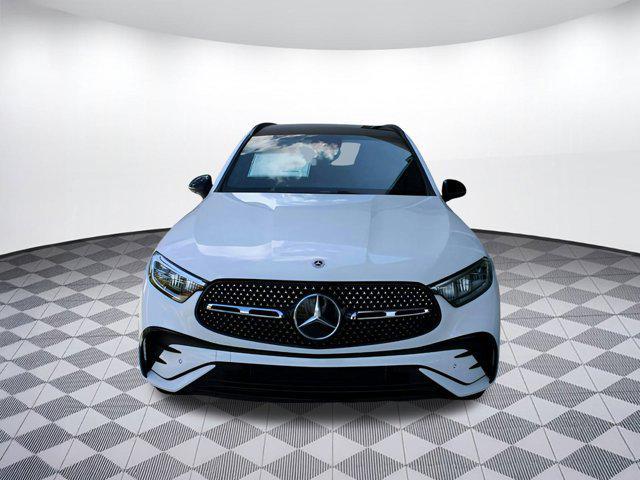 new 2025 Mercedes-Benz GLC 300 car, priced at $60,075