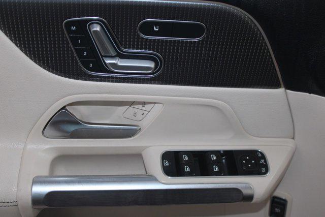 used 2021 Mercedes-Benz GLB 250 car, priced at $25,999