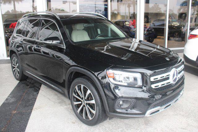 used 2021 Mercedes-Benz GLB 250 car, priced at $25,999