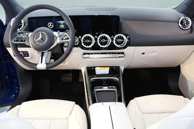 new 2025 Mercedes-Benz GLA 250 car, priced at $48,395