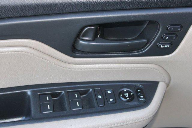 used 2018 Honda Odyssey car, priced at $13,718