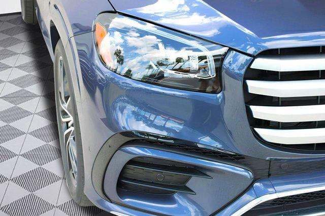 new 2025 Mercedes-Benz GLS 450 car, priced at $105,300