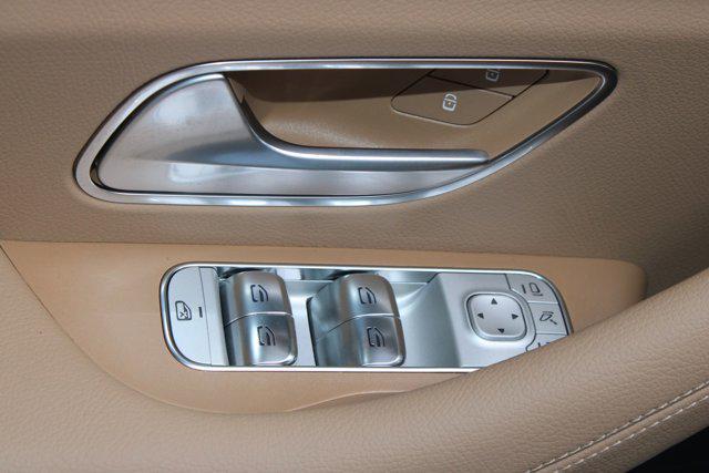 new 2025 Mercedes-Benz GLS 450 car, priced at $105,300