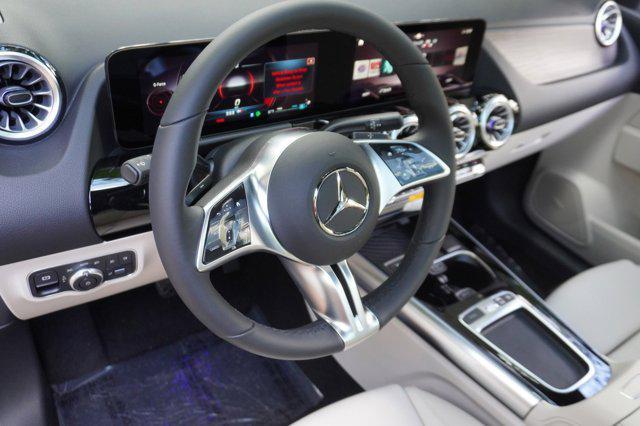 new 2025 Mercedes-Benz GLA 250 car, priced at $48,695