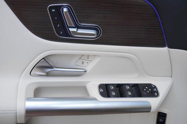 used 2025 Mercedes-Benz GLA 250 car, priced at $48,695