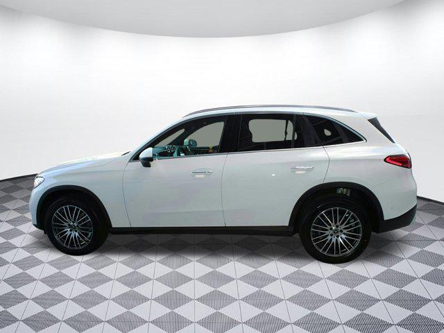 new 2025 Mercedes-Benz GLC 300 car, priced at $56,375