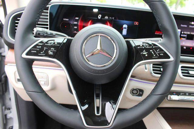 used 2025 Mercedes-Benz GLE 350 car, priced at $65,999