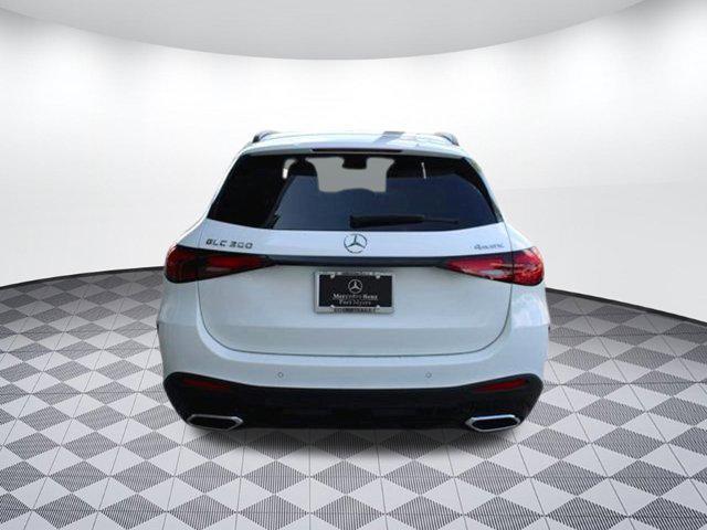 new 2025 Mercedes-Benz GLC 300 car, priced at $60,035