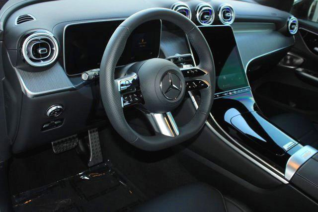 new 2025 Mercedes-Benz GLC 300 car, priced at $60,035