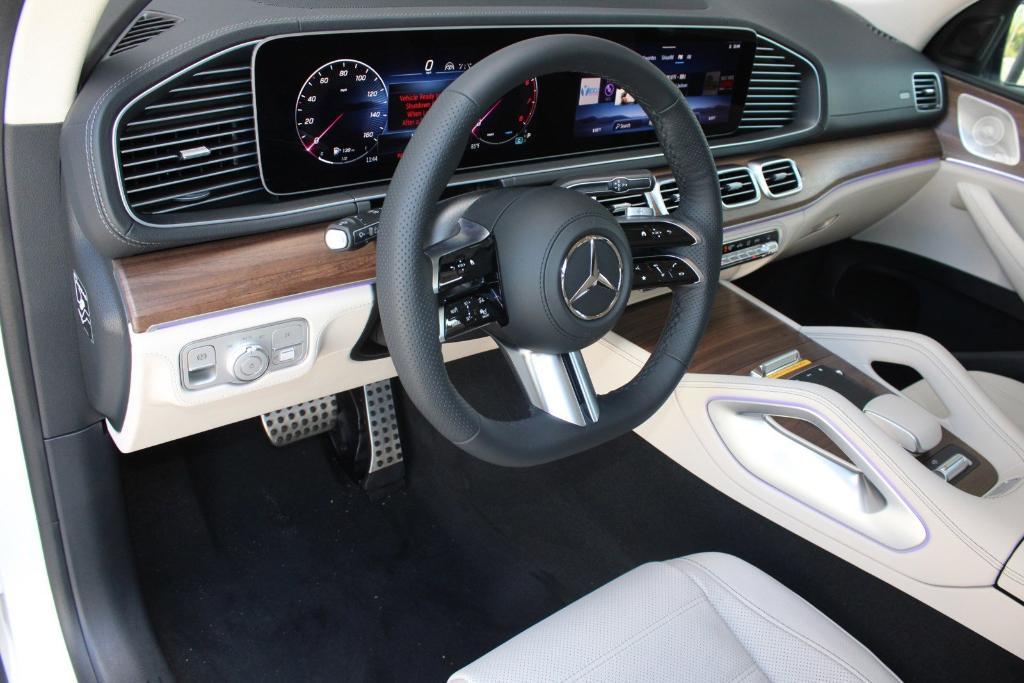 new 2024 Mercedes-Benz GLS 450 car, priced at $104,025