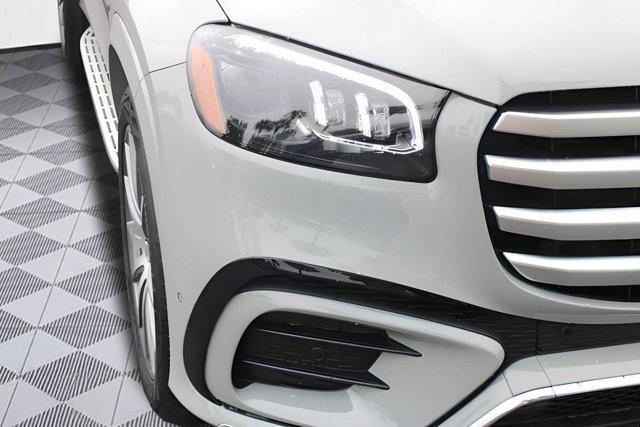 new 2025 Mercedes-Benz GLS 450 car, priced at $101,275