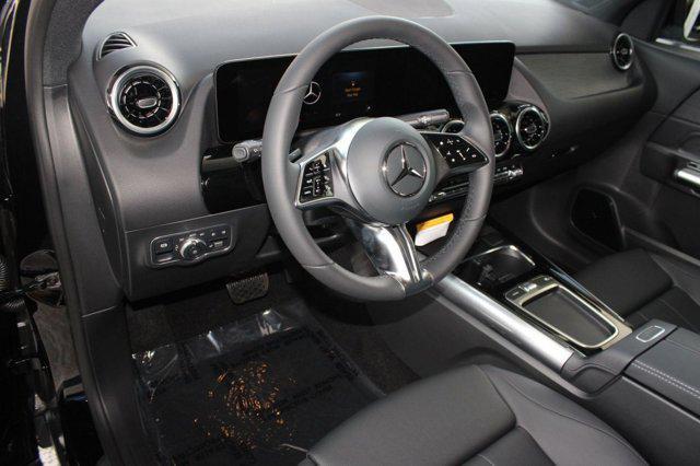 new 2026 Mercedes-Benz GLA 250 car, priced at $45,295