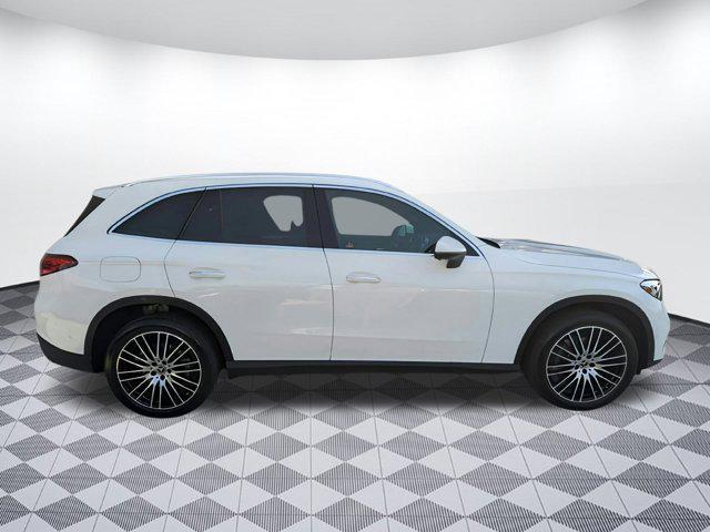 new 2025 Mercedes-Benz GLC 300 car, priced at $59,045