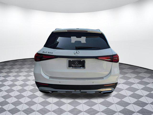 new 2025 Mercedes-Benz GLC 300 car, priced at $59,045
