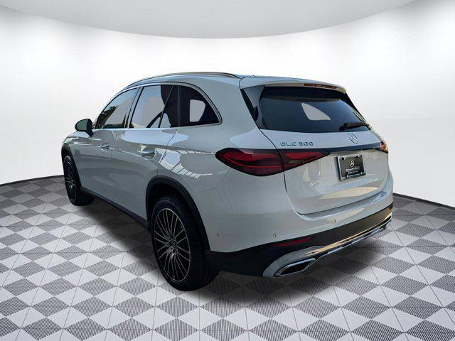 new 2025 Mercedes-Benz GLC 300 car, priced at $59,045