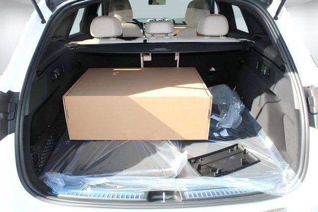 used 2025 Mercedes-Benz GLC 300 car, priced at $56,695