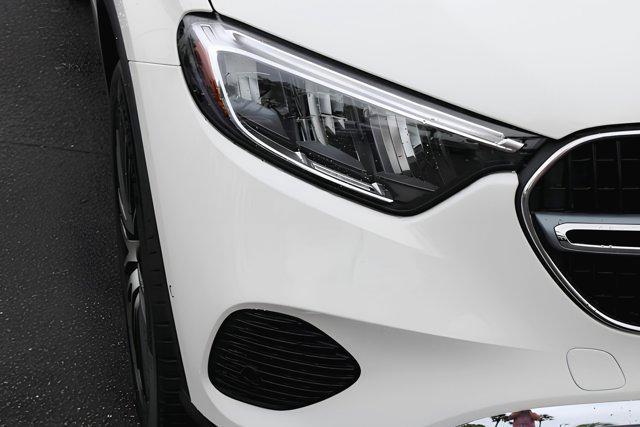 new 2025 Mercedes-Benz GLC 300 car, priced at $59,045