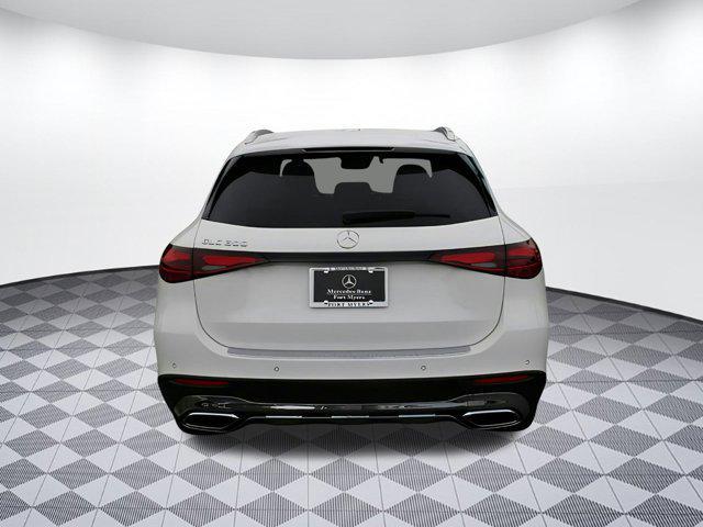 new 2025 Mercedes-Benz GLC 300 car, priced at $59,045