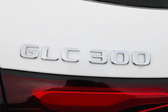 new 2025 Mercedes-Benz GLC 300 car, priced at $59,045