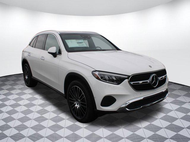 new 2025 Mercedes-Benz GLC 300 car, priced at $59,045
