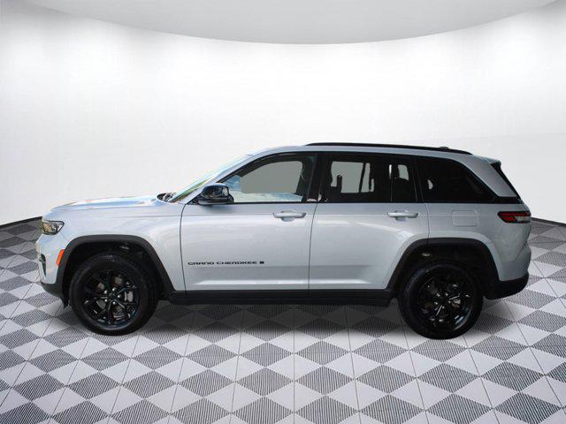 used 2024 Jeep Grand Cherokee car, priced at $33,799