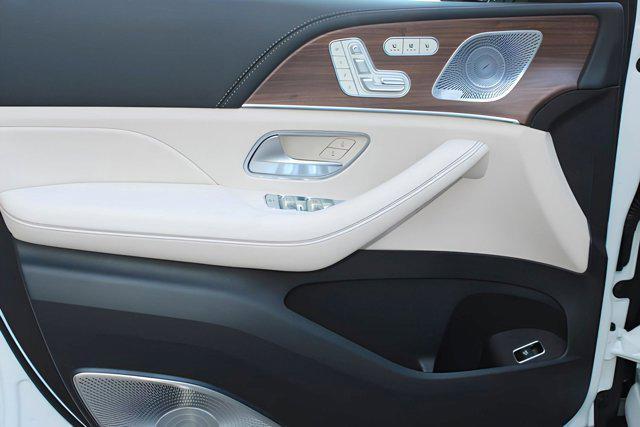 new 2025 Mercedes-Benz AMG GLS 63 car, priced at $171,215
