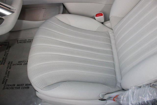 new 2026 Mercedes-Benz EQS 450 car, priced at $107,185