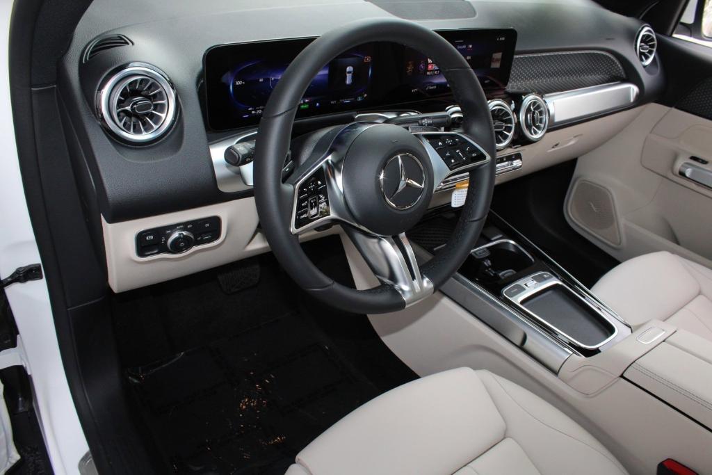 new 2024 Mercedes-Benz EQB 250 car, priced at $56,075