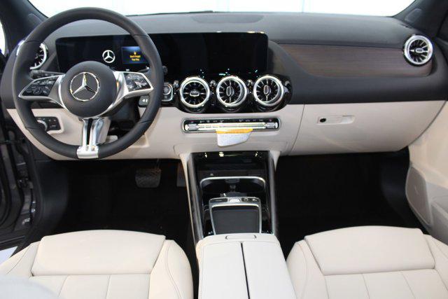 new 2025 Mercedes-Benz GLA 250 car, priced at $49,495