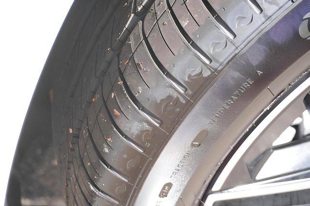 used 2025 Mercedes-Benz GLE 350 car, priced at $69,665
